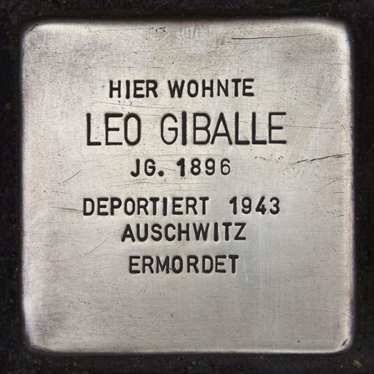 Stolperstein en memoria de Leo Giballe