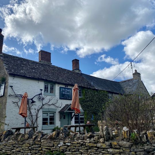 Plough Cottage  The Plough Inn