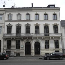 Friedrich-Ebert-Straße 117/117 a