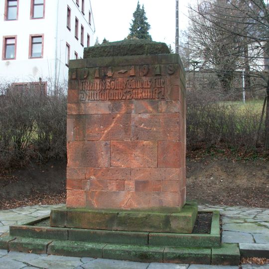 Denkmal für die Gefallenen des Ersten Weltkrieges Hauptstraße 72