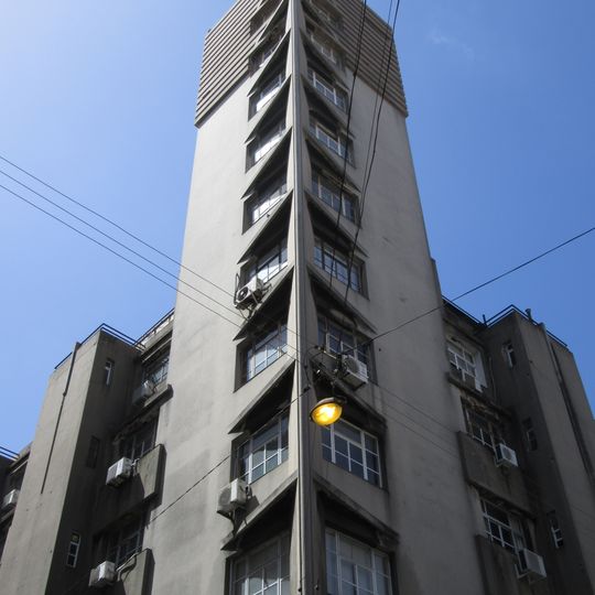 Edificio Centenario, Montevideo