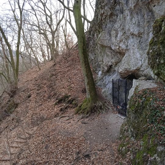 Gesztesi Cave