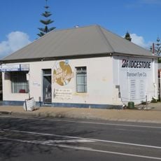 Commercial Building, 63 South Terrace