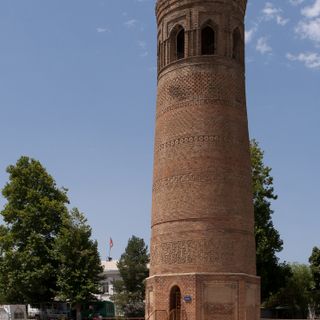 Uzgen Minaret