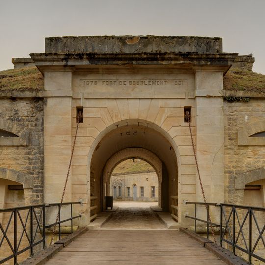 Mont-lès-Neufchâteau