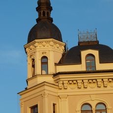 Wohn- und Geschäftshaus, ehemals Verlagshaus