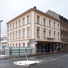 Wohn- und Geschäftshaus