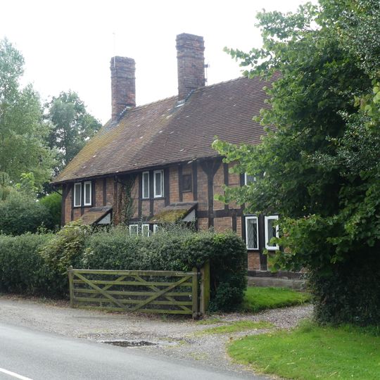 Spurstow Hall Cottages