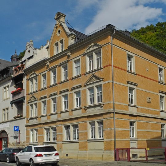 Wohnhaus in halboffener Bebauung Roßmäßlerstraße 22