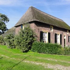 Van Balverenlaan 5, Leur