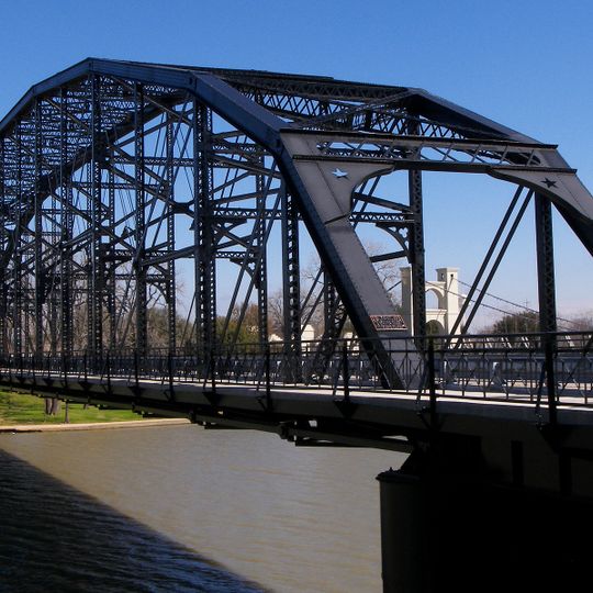 Washington Avenue Bridge