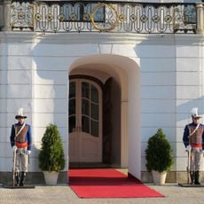 Grassalkovichov palác, tabuľa pamätná