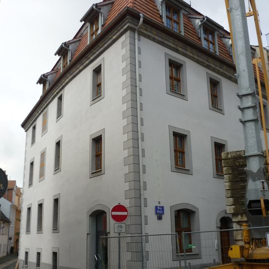 Wohnhaus in geschlossener Bebauung, Eckhaus Bogstraße 1