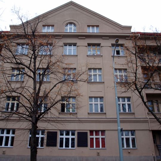 Činžovní Dům, Praha, Rooseveltova č.p. 597/27