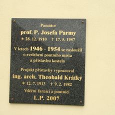 Pamětní deska Josefa Parmy v Hlubokých Mašůvkách