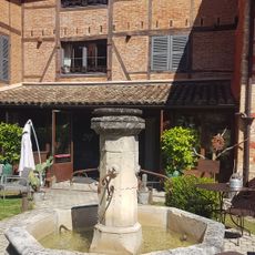 Fontaine decorative Hotel Clos de la Tour