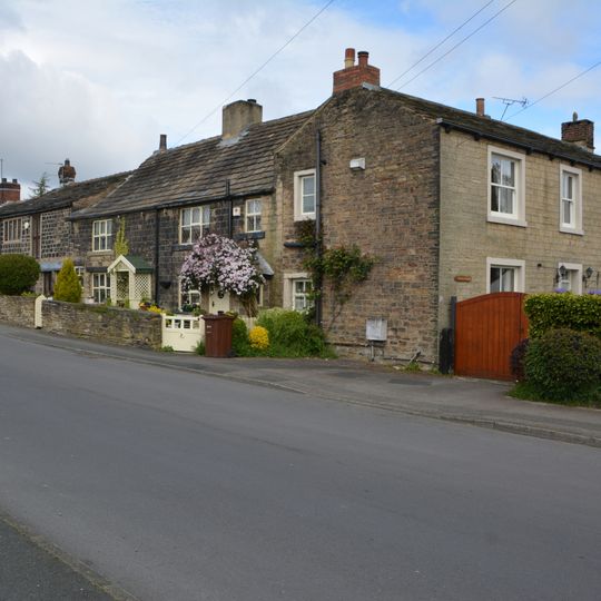 3 And 4, Low Moor Side