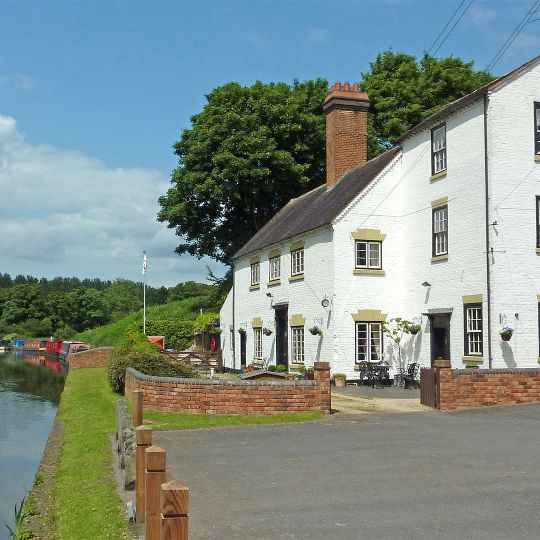 Staffordshire and Worcestershire Canal Pair Of Houses At Stewponey Lock