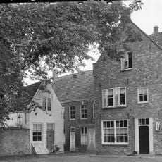 Pakhuis op de hoek van de kleine heerenstraat