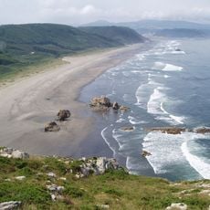 Isla La Deva y el Playón de Bayas