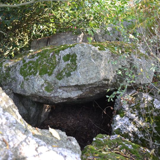 Allée couverte du Hino