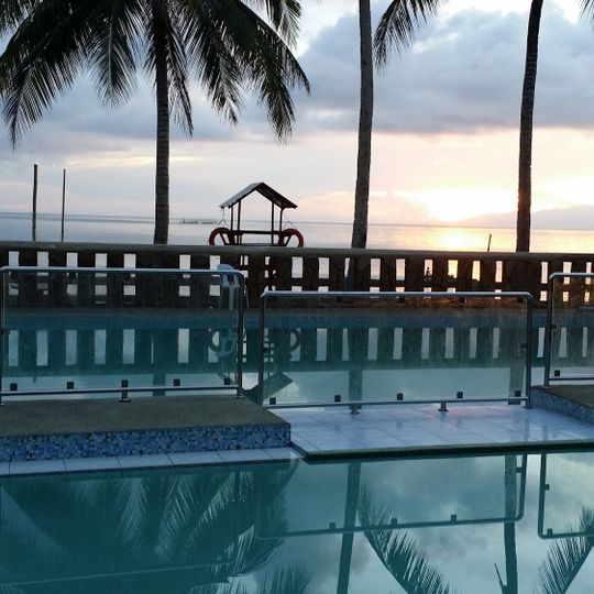 Vilches Beach Resort