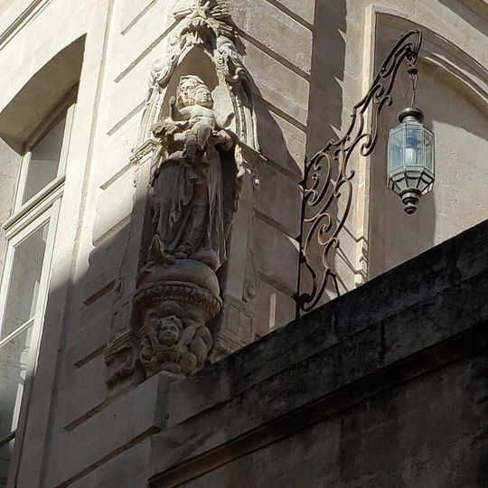 Vierge à l’enfant