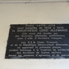 Commemorative plaque