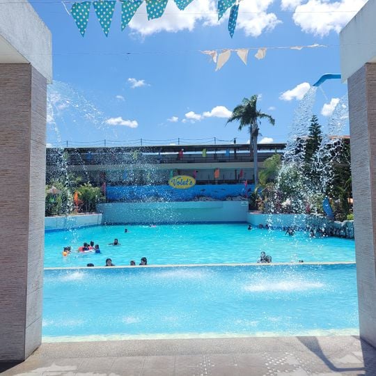 Volet's Resort Hotel & Restaurant