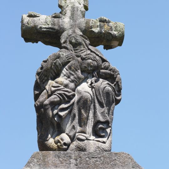 Cruceiro do adro da Igrexa de Bembrive