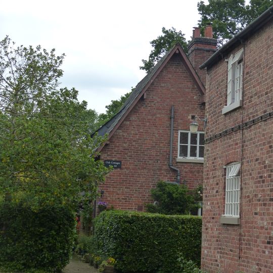 41, 42, 43 and 44, Oak Cottages