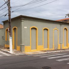 Building at Rua Santa Cruz, 442/448