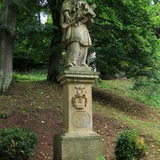 Sloup se sochou svatého Jana Nepomuckého