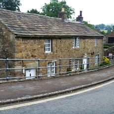 Ivy Cottage  Rose Cottage