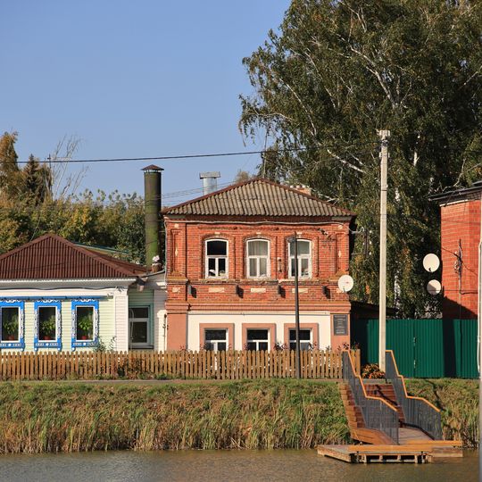 Улица Брагина 14