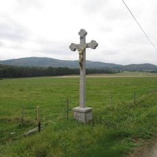 Kříž mezi Dobčicemi a Zábořím