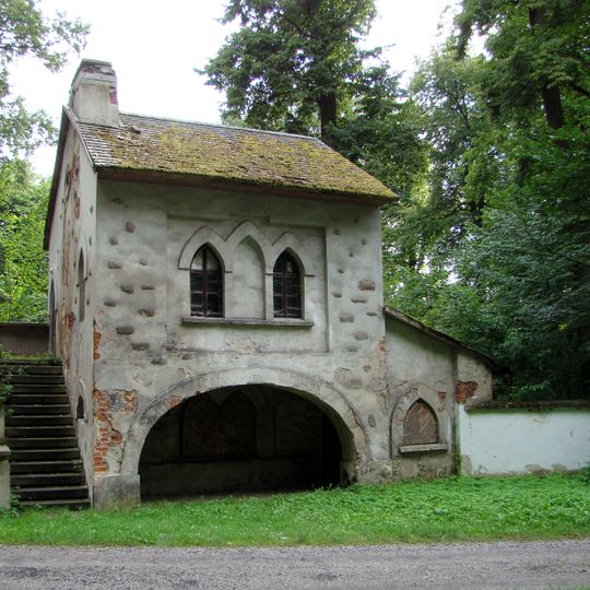 Dom odźwiernego, tzw. Czerwony Domek