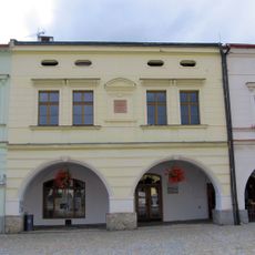 Husovo náměstí 1238