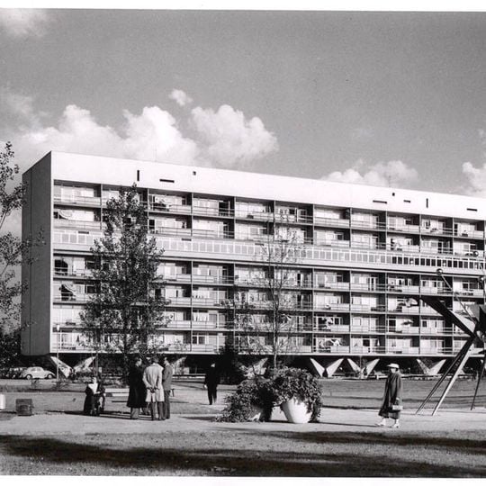Oscar-Niemeyer House