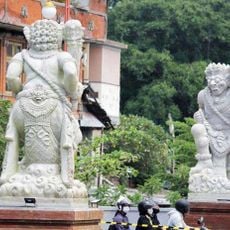 Patung Sang Kala Tri Semaya