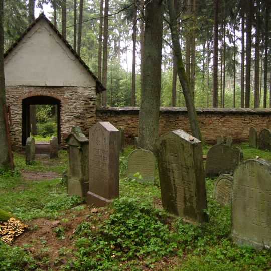 Jewish cemetery in Velký Pěčín