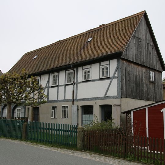 Niedere Dorfstraße 42