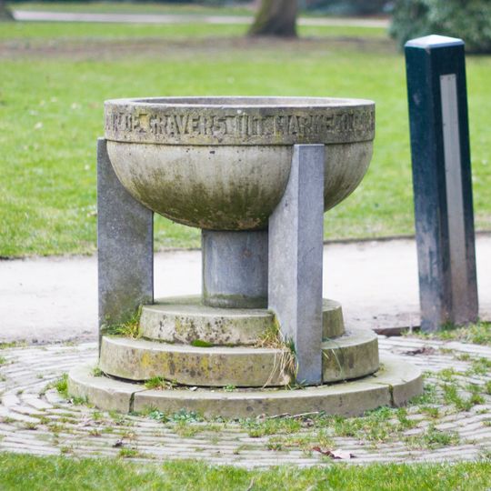 Monument in park ‘Eekhout’