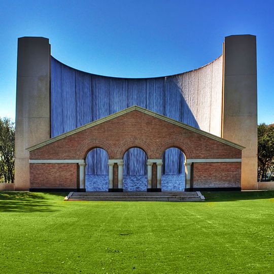 Gerald D. Hines Waterwall Park
