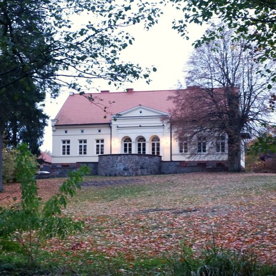 Zespół dworski w Jełmuniu