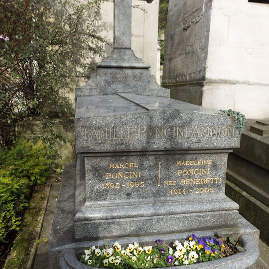 Grave of Poncini-Amnon