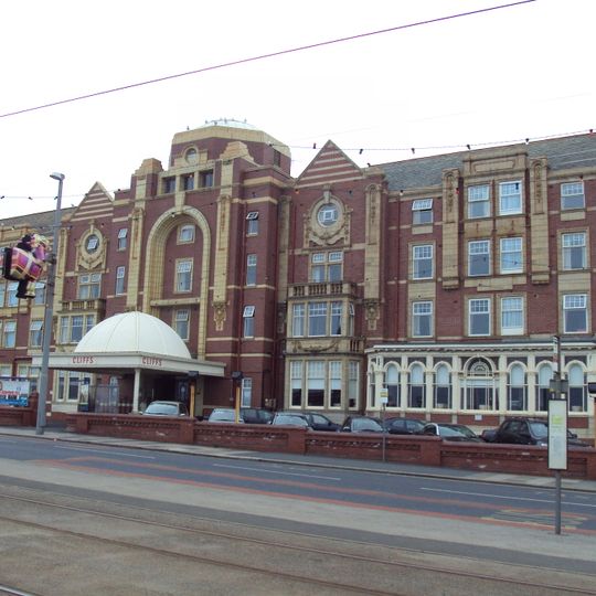 The Cliffs Hotel