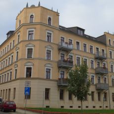 Mietshaus in Ecklage, mit Vorgarten in der Salzstraße Dorotheenstraße 2