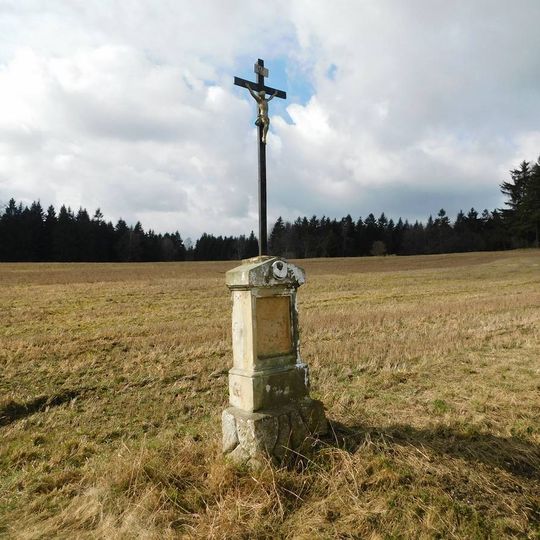 Kříž východně od Sázavy při cestě na Nový Rychnov