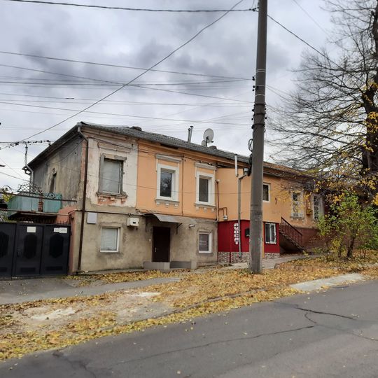 House, Sfatul Țării, 34, Chișinău